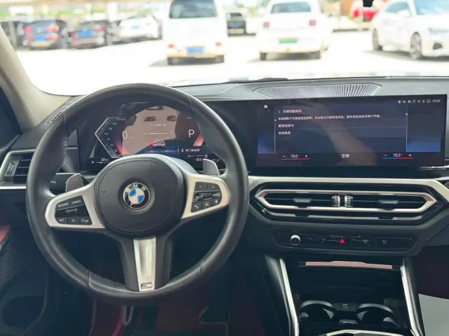 BMW 3 Series — Фото автомобиля 12