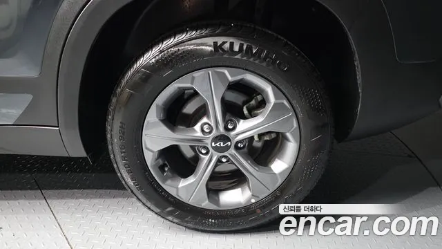 Kia Seltos Новый Seltos Бензин 2.0 2WD — Фото автомобиля 5