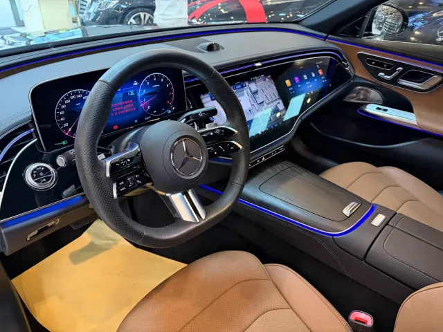 Mercedes-Benz E-Class — Фото автомобиля 8