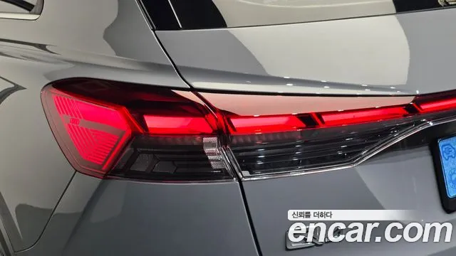 Audi Q4 e-tron — Фото автомобиля 19