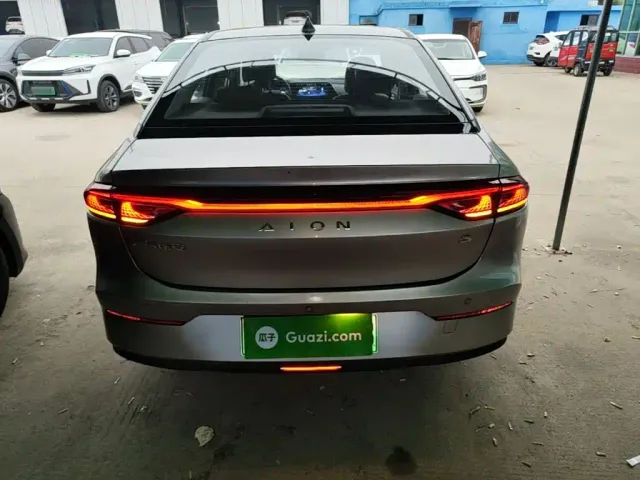 GAC Aion S — Фото автомобиля 5
