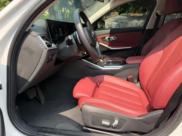 BMW 3 Series — Фото автомобиля 5
