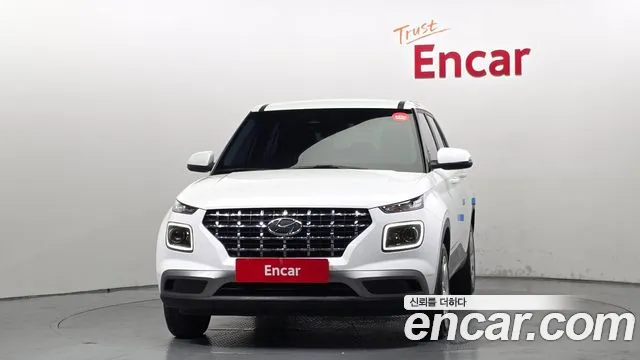 Hyundai Venue — Фото автомобиля 3