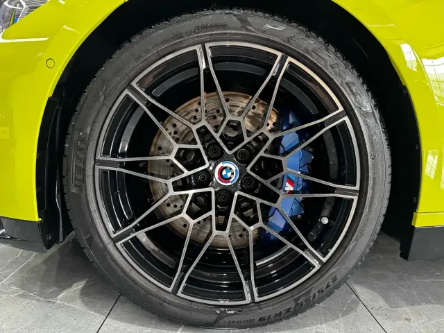 BMW M4 — Фото автомобиля 19