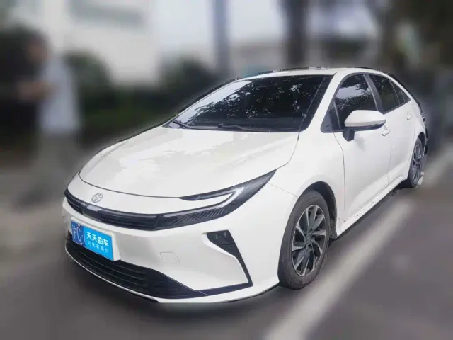 Фотография автомобиля — Toyota Corolla
