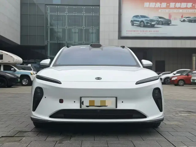 Nio ET5 — Фото автомобиля 2