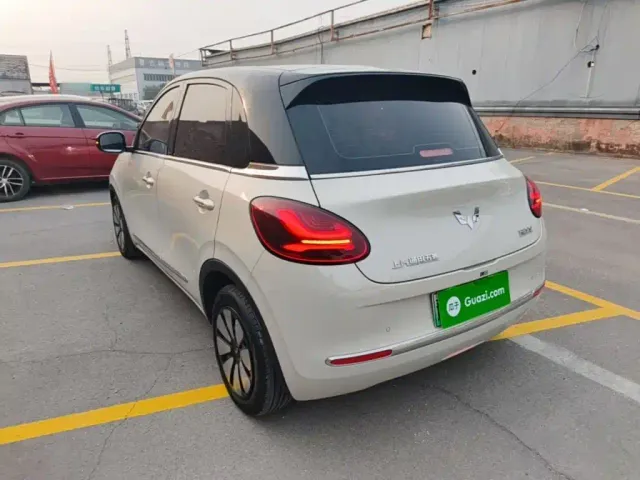 Wuling Bingo — Фото автомобиля 4
