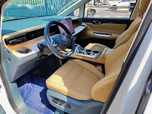 GAC Trumpchi E8 — Фото автомобиля 7