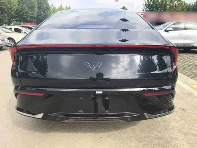 Wuling Starlight — Фото автомобиля 5