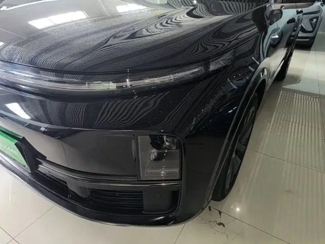 Li Auto L7 — Фото автомобиля 23