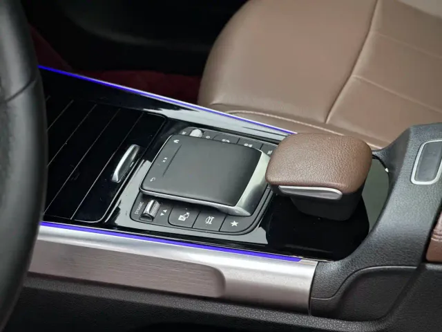 Mercedes-Benz GLB-Class — Фото автомобиля 12