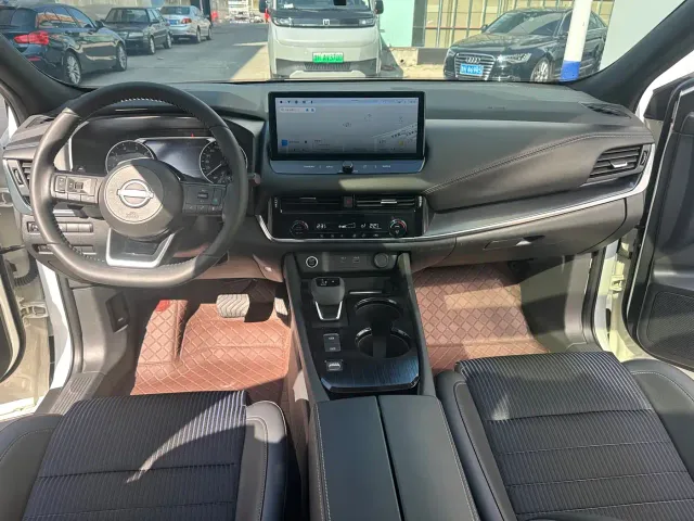 Nissan Qashqai — Фото автомобиля 7
