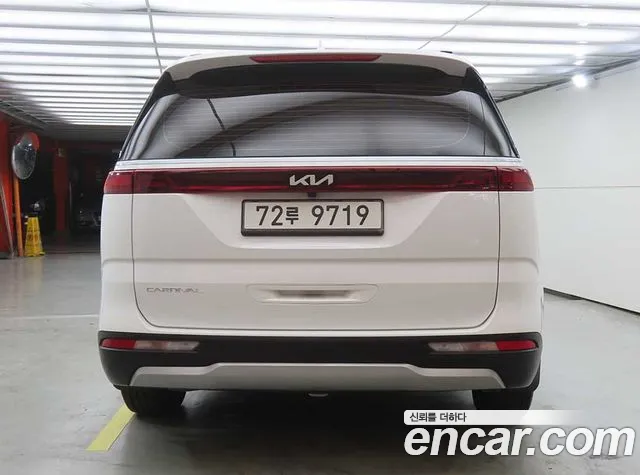 Kia Carnival 4th Gen — Фото автомобиля 3