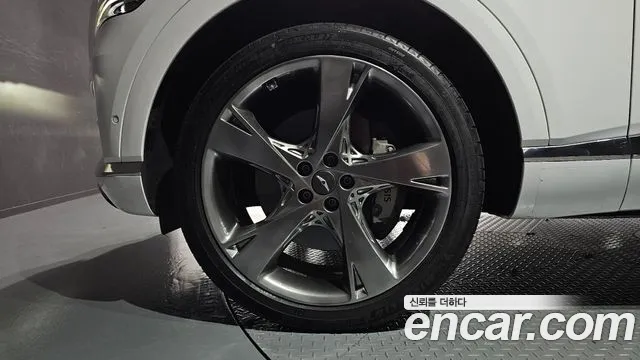 Genesis GV80 2.5T Бензин AWD — Фото автомобиля 5