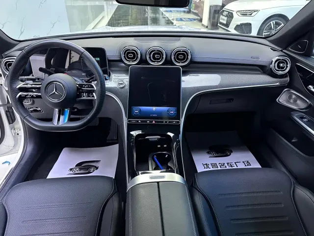 Mercedes-Benz C-Class — Фото автомобиля 6