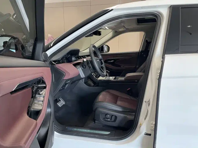 Land Rover Range Rover Evoque — Фото автомобиля 24