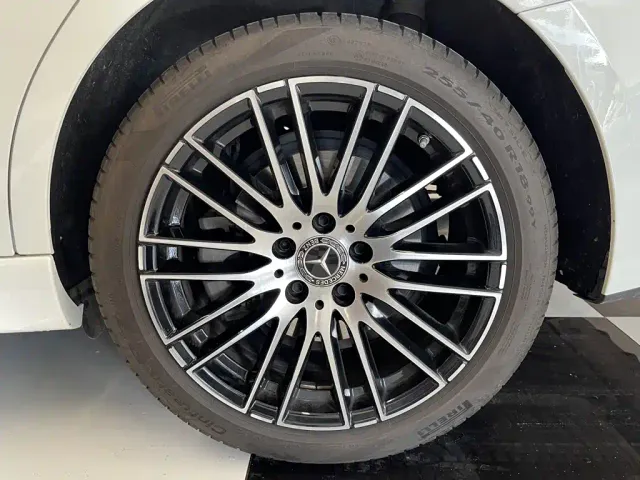 Mercedes-Benz C-Class — Фото автомобиля 11