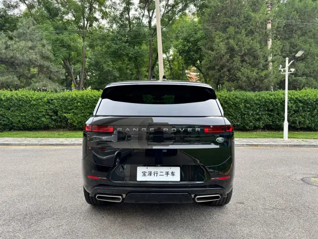 Land Rover Range Rover Sport — Фото автомобиля 4