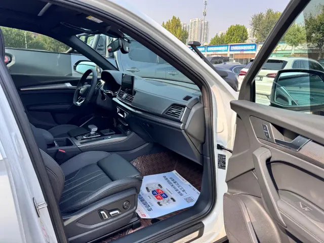 Audi Q5L — Фото автомобиля 6