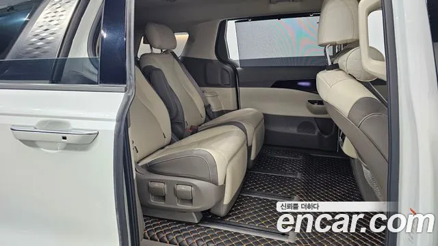 Kia Canival Carnival 4 поколение Дизель 7 мест Signature — Фото автомобиля 12