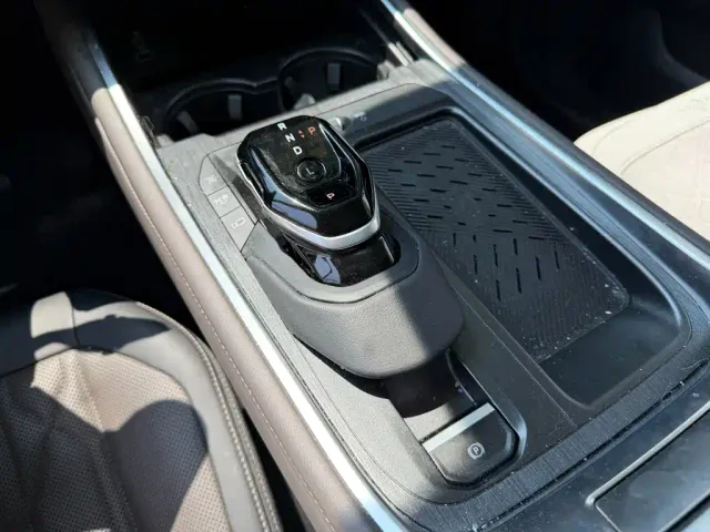 Ford Edge — Фото автомобиля 9
