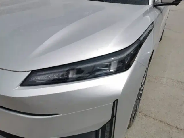 Changan Qiyuan A05 — Фото автомобиля 5