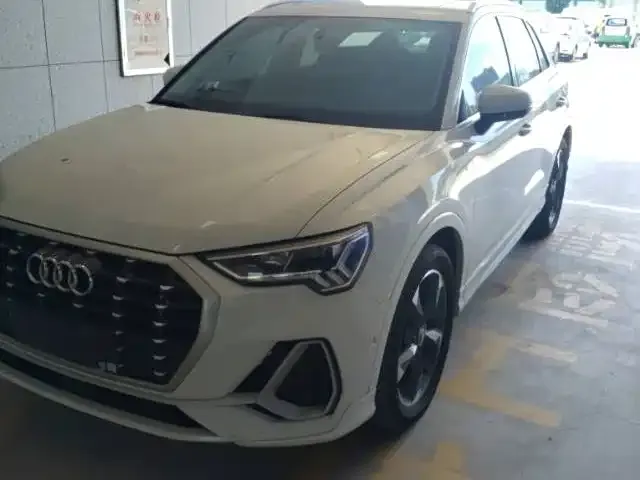 Audi Q3 — Фото автомобиля 4