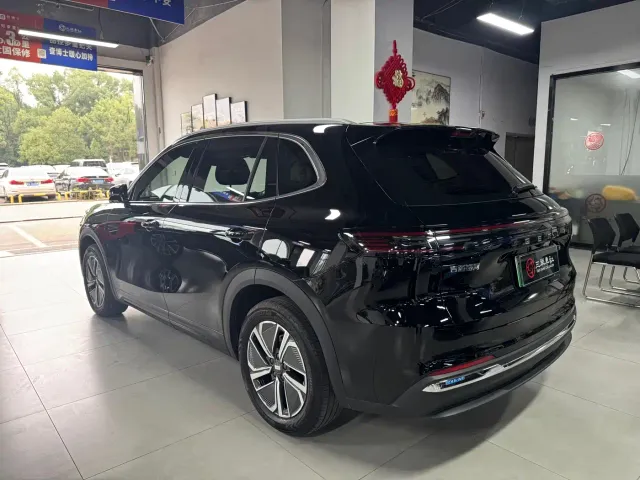 Geely Galaxy Starship 7 EM-i — Фото автомобиля 7