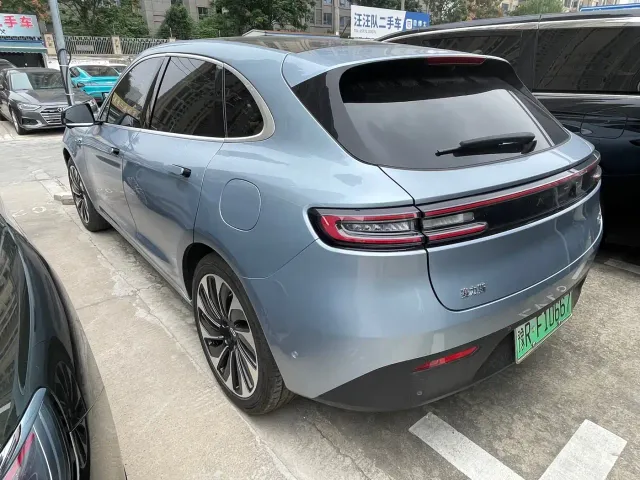 Aito M5 — Фото автомобиля 7
