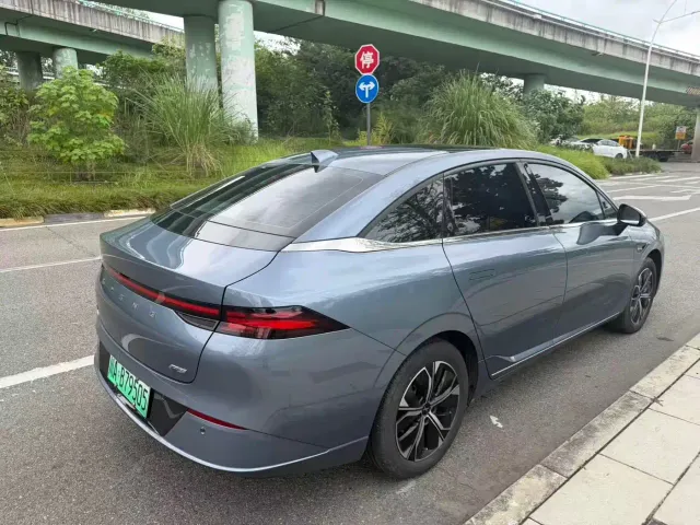 Xpeng P5 — Фото автомобиля 3