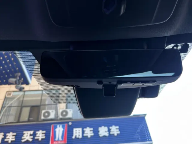Toyota Sienna — Фото автомобиля 14
