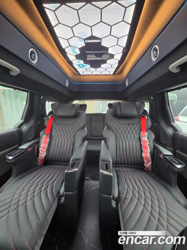 Kia Carnival — Фото автомобиля 13