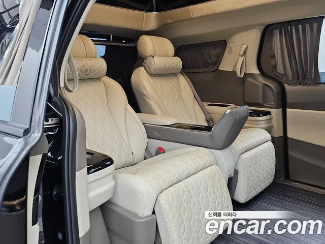 Kia Canival Новый Carnival 4 поколение HEV 4 места Hi-Limousine — Фото автомобиля 10
