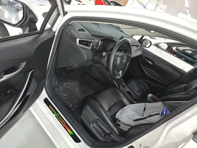 Toyota Corolla — Фото автомобиля 11