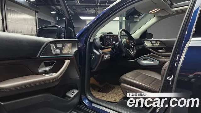 Mercedes-Benz GLE-Class — Фото автомобиля 10