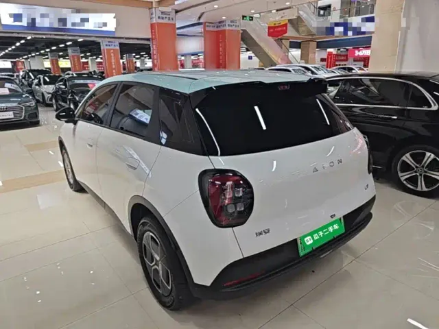 GAC Aion UT — Фото автомобиля 4