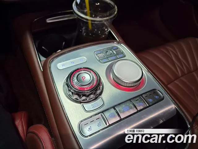 Genesis G90 Бензин 3.5 турбо AWD — Фото автомобиля 9