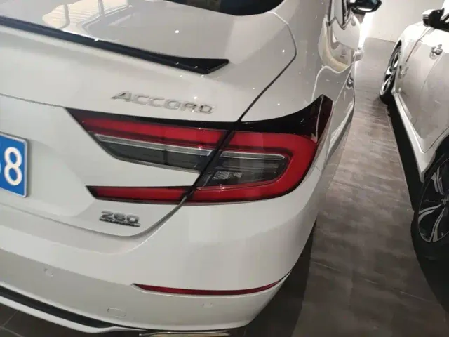 Honda Accord — Фото автомобиля 7