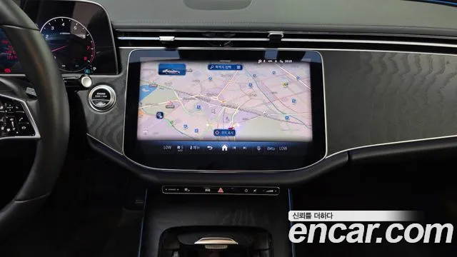 Mercedes-Benz E-Class — Фото автомобиля 14