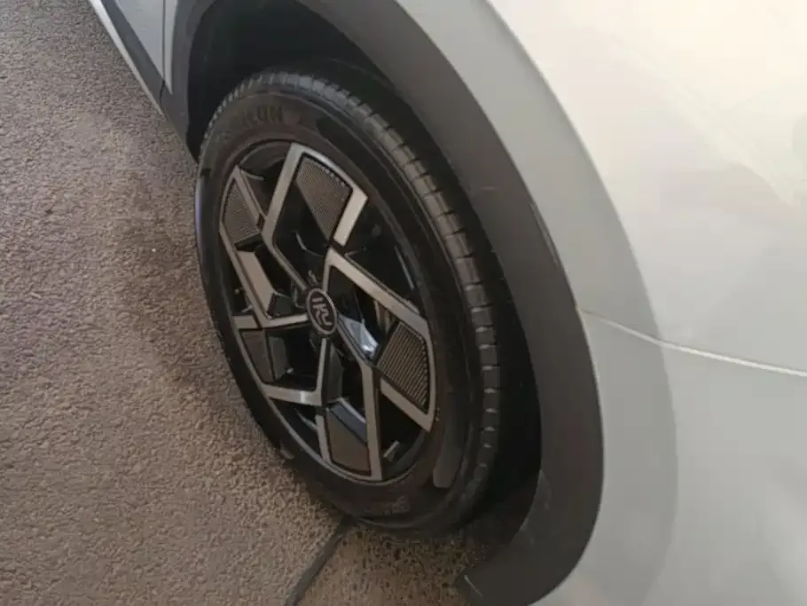 BYD Yuan PLUS 2024 Glory Edition 510KM Leading — Фото автомобиля 6