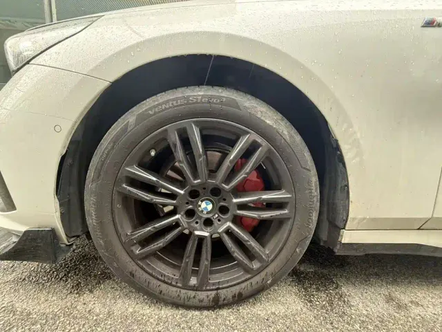 BMW 5 Series — Фото автомобиля 9