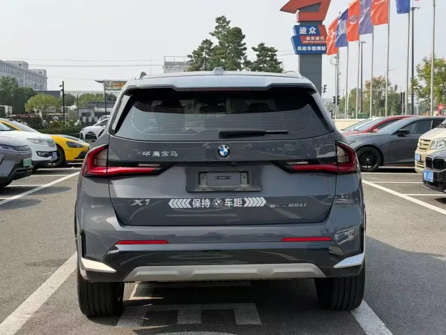 BMW X1 — Фото автомобиля 9