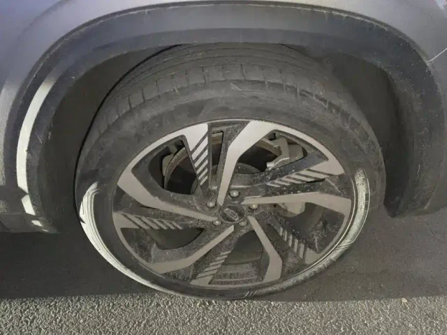 Geely Xingyue L — Фото автомобиля 6