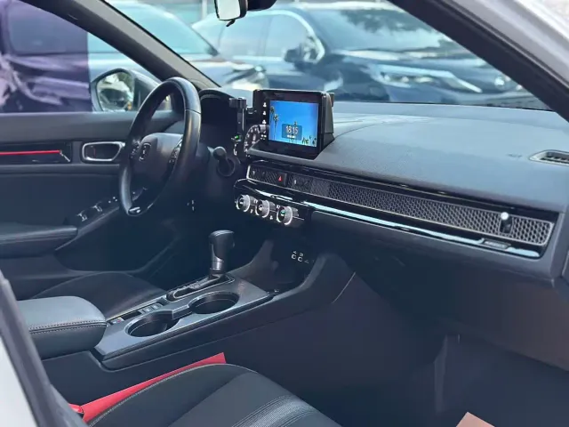 Honda Civic — Фото автомобиля 12