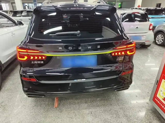 Roewe RX5 — Фото автомобиля 5