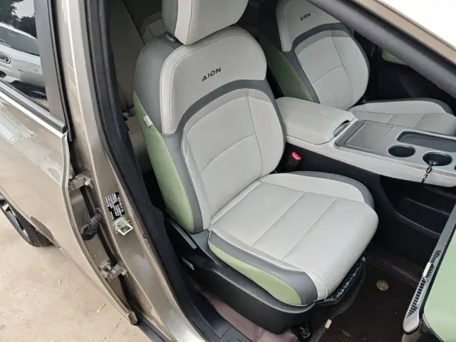 GAC Aion Y — Фото автомобиля 24