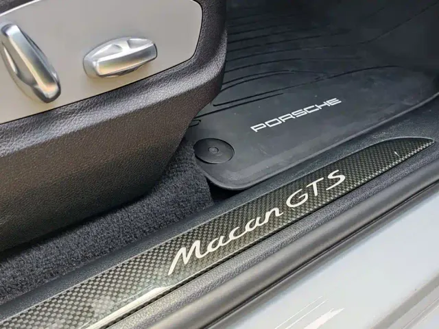Porsche Macan — Фото автомобиля 10