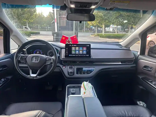 Honda Odyssey — Фото автомобиля 8