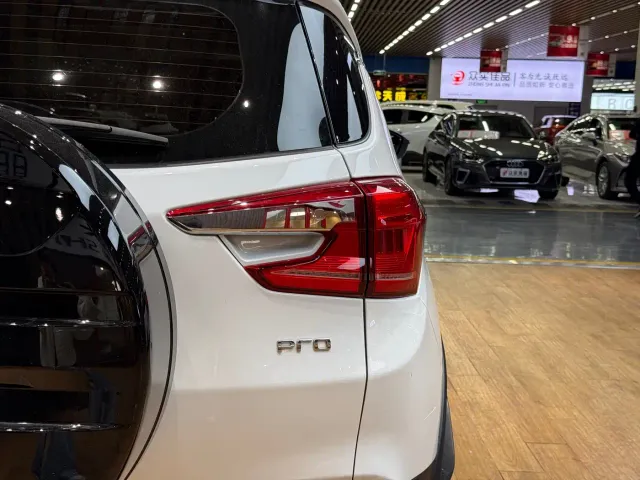 BYD Yuan Pro — Фото автомобиля 28