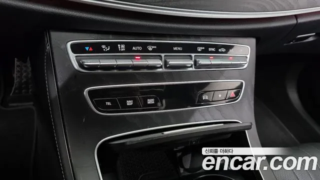 Mercedes-Benz CLS-Class — Фото автомобиля 17